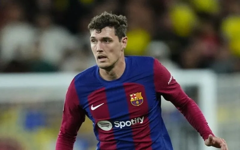 Barca gây sức ép với Christensen