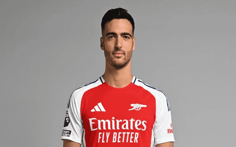 Merino chấn thương ngay khi tới Arsenal.