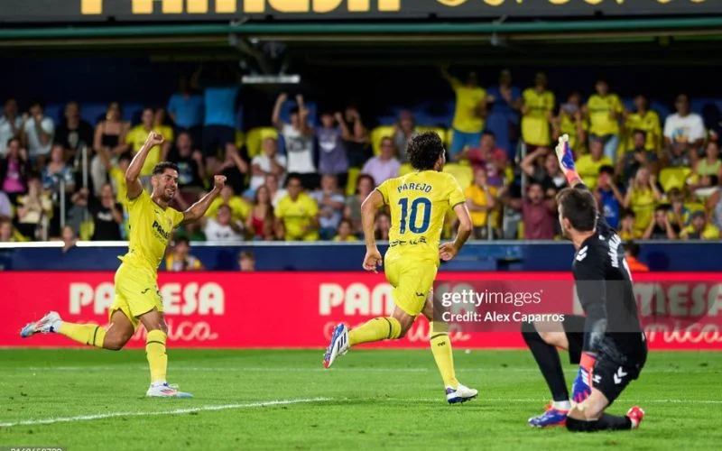 Parejo ăn mừng sau khi ghi bàn vào phút bù giờ thứ 10 trận Villarreal gặp Celta Vigo