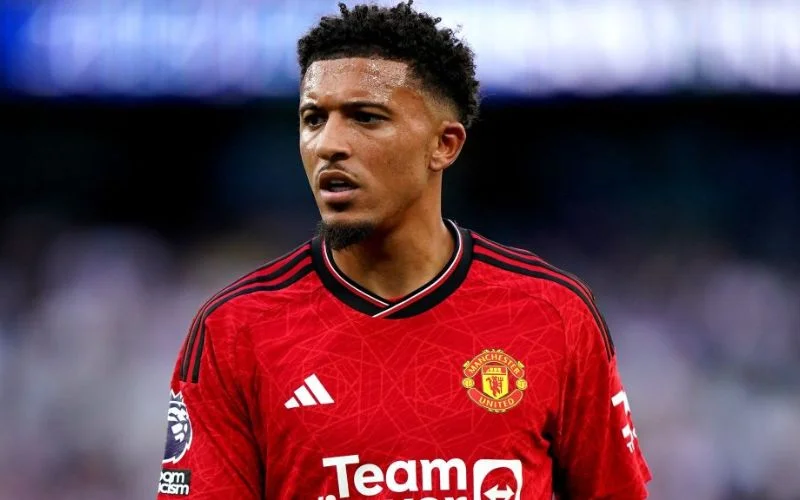 Sancho coi như rời Man Utd