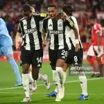 thumbnail-newcastle-hu-hon-vuot-ai-mot-doi-premier-league-bi-loai-soc-150x150