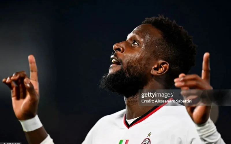 AC Milan ôm hận vì Divock Origi.