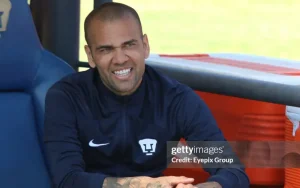 Dani Alves sống thế nào khi ra tù?