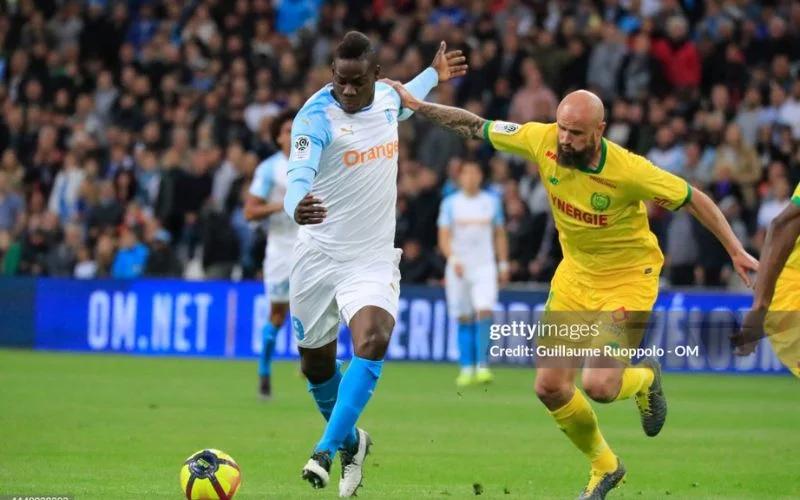 Balotelli tỏa sáng ở Marseille