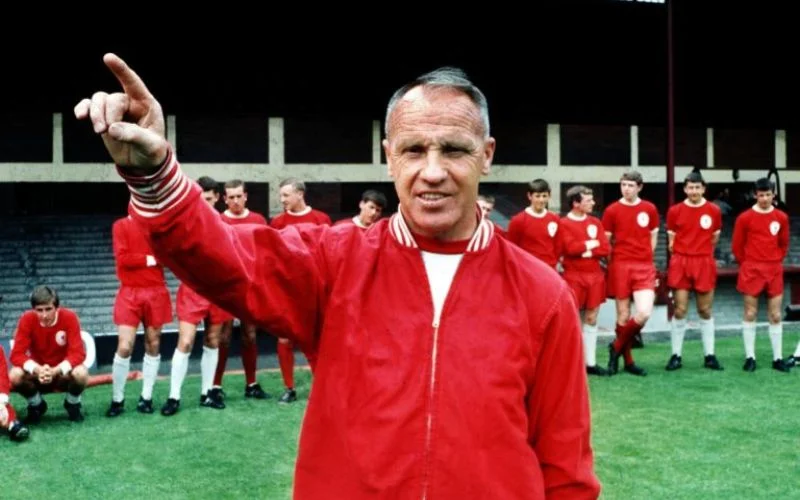 Bill Shankly đã xây dựng Liverpool từ một đội bóng tầm trung trở thành một trong những CLB hàng đầu thế giới.