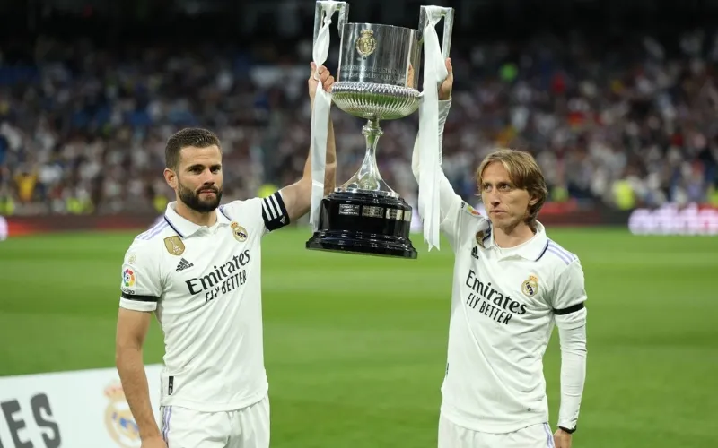 Carvajal sẽ theo gương Luka Modric