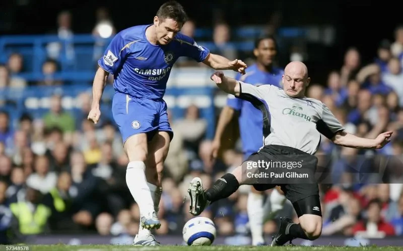 Cơ hội nào cho HLV Lee Carsley trước 2 cựu HLV Chelsea