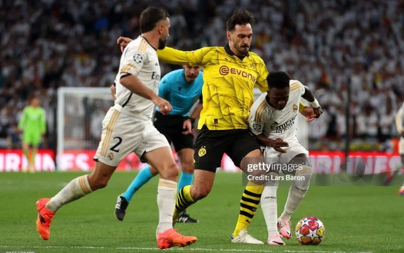 Hummels góp công lớn giúp Dortmund vào chung kết Champions League