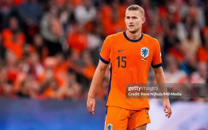 Lý do Liverpool không chiêu mộ De Ligt