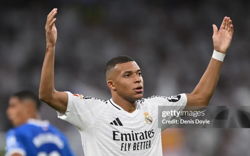 Mbappe có thể vượt thành tích Ronaldo