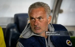 mourinho-khong-bao-gio-tha-thu-cho-tottenham-e1727515704208-300x188