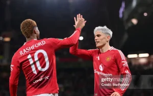 Manchester United phá bỏ sân Old Trafford