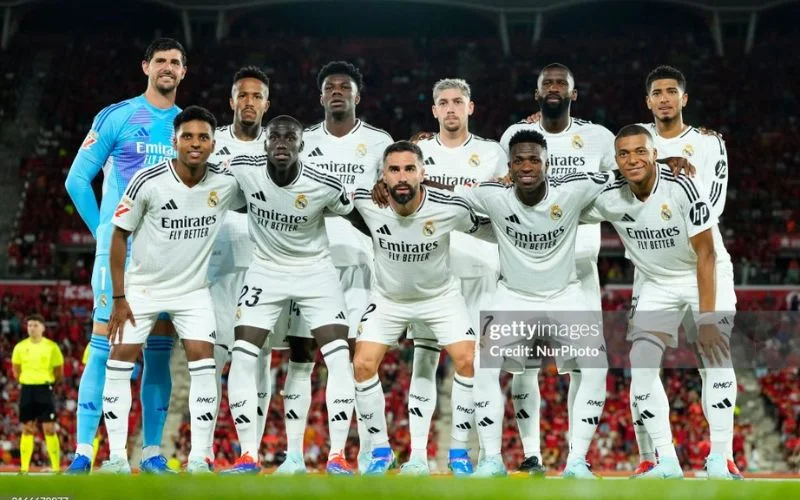 Real Madrid có 6 cầu thủ góp mặt