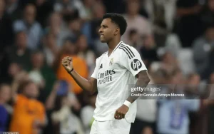 rodrygo-thang-hoa-ancelotti-da-co-loi-giai-cho-hang-cong-e1727221668709-300x188