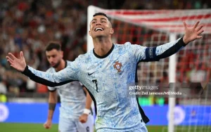 Ronaldo khao khát làm nên lịch sử