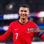 thumbnail-co-mot-ronaldo-khac-la-sau-khi-pha-moc-900-ban-150x150