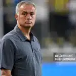 thumbnail-mourinho-nhan-cu-soc-150x150