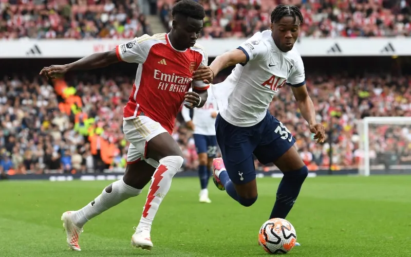 Tottenham đối đầu Arsenal: Derby tham vọng