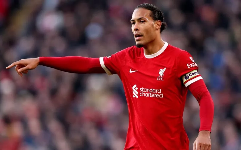 Virgil van Dijk bày tỏ nguyện vọng muốn ở lại Liverpool