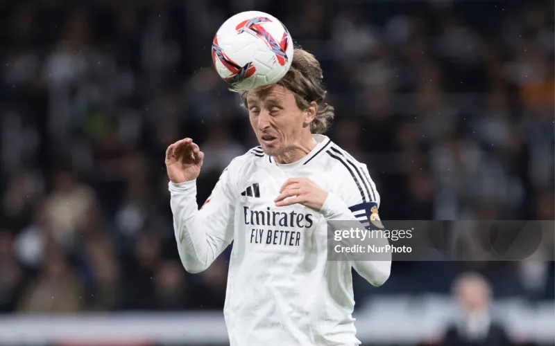 Modric muốn tập thể Real Madrid nhanh chóng vực dậy.