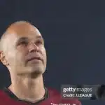 Iniesta giải nghệ: Một kỷ nguyên khép lại