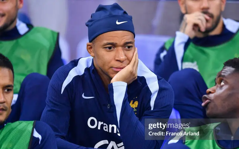 Tiết lộ gây sốc về Mbappe