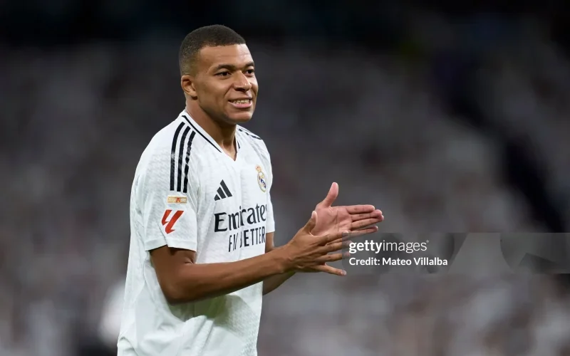 mbappe-la-nan-nhan-cua-am-muu-boi-nho-e1729059268924