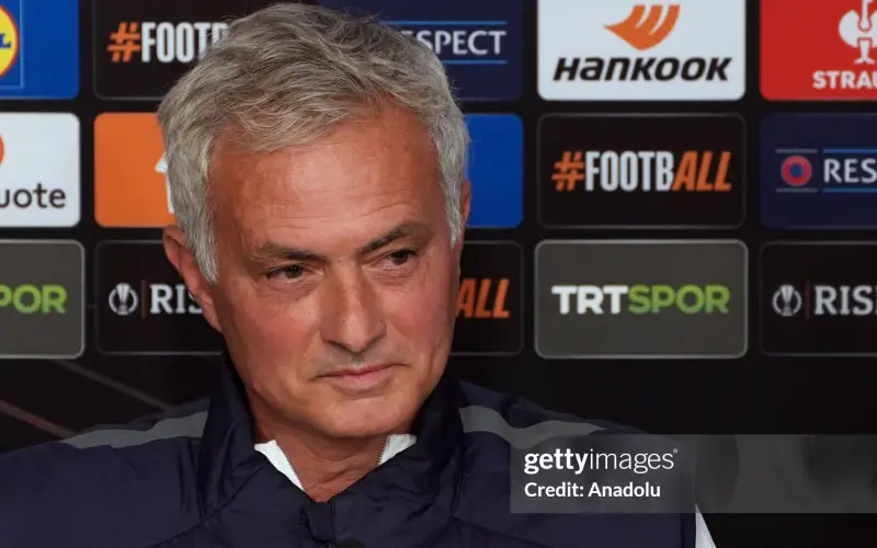 Mourinho: 'Hy vọng Man City bị phạt để tôi vô địch với MU'