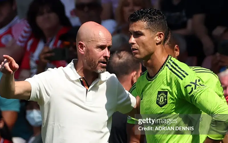 Ten Hag sỉ nhục Ronaldo thế nào?