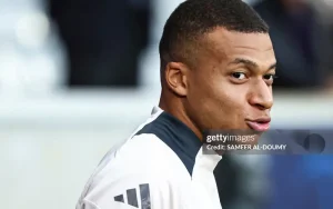 thumbnail-mbappe-hoi-phuc-than-ky-300x188