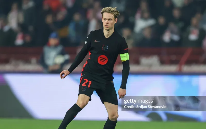 De Jong chưa cam kết tương lai với Barca.