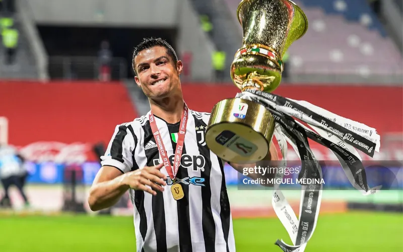 Ronaldo đòi lại khoản tiền lương còn thiếu ở Juventus.