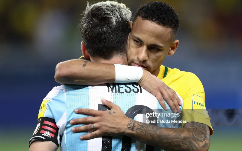 Messi và Neymar vẫn giữ liên lạc với nhau.