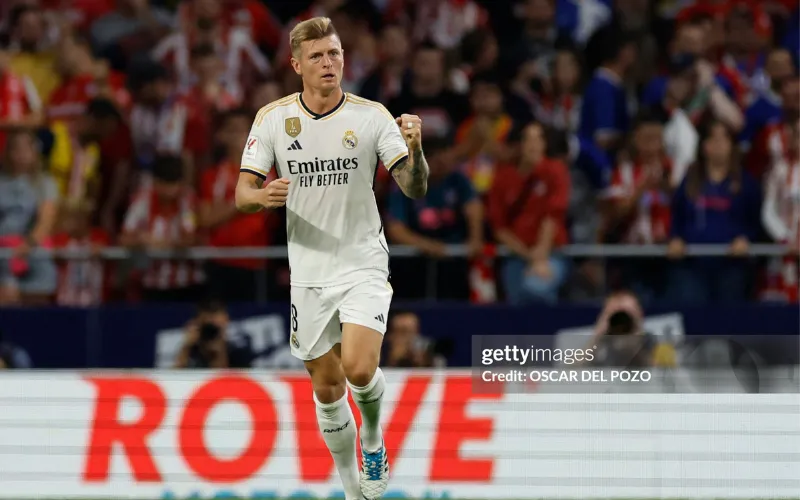 Kroos để lại khoảng trống lớn ở hàng tiền vệ Real Madrid.