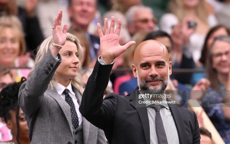 Pep Guardiola ở lại là tin vui với fan Manchester City.