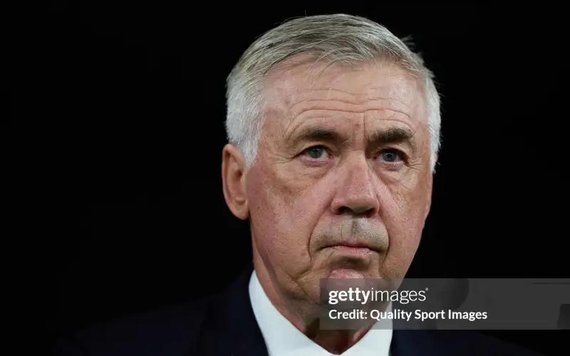 Chuyện gì đang xảy ra với HLV Ancelotti?