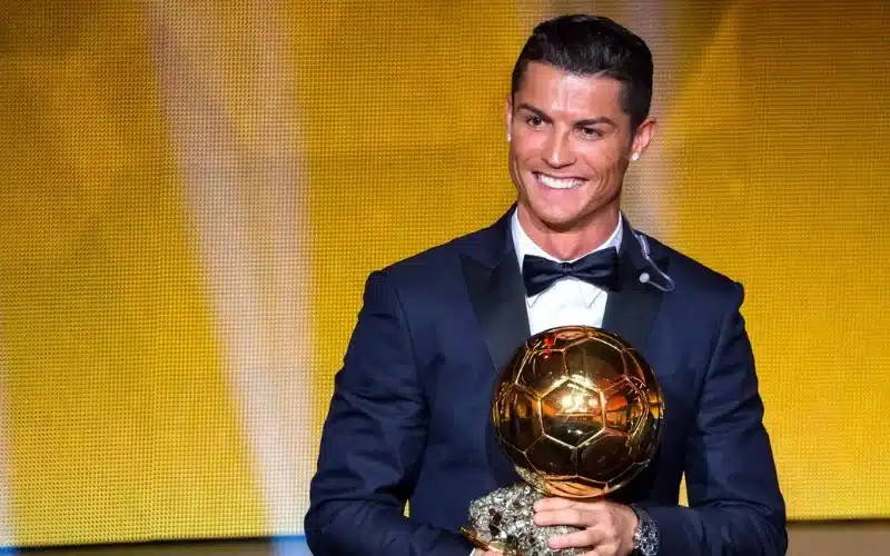 Ronaldo đạt được rất nhiều danh hiệu, thành tích ấn tượng