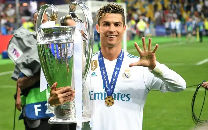 Ronaldo cùng Real Madrid chinh phục sân chơi Champions League