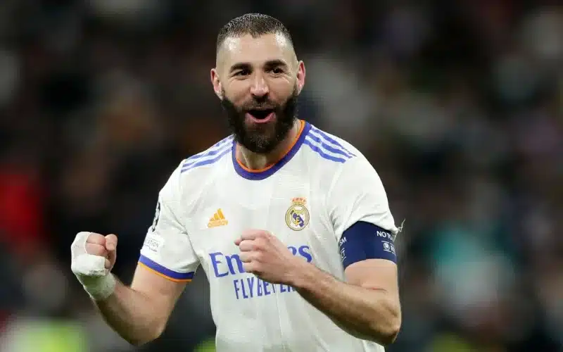 Karim Benzema về đứng top 4 với tổng 90 bàn thắng