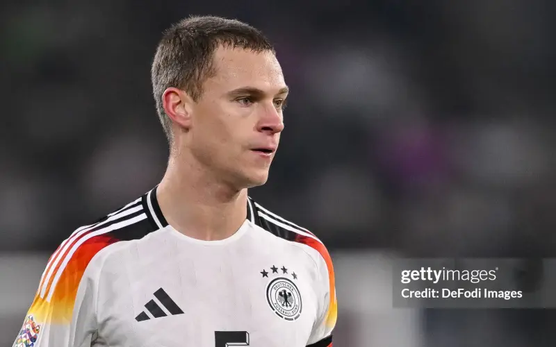 Tương lai Kimmich khó đoán