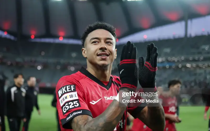 Niềm vui vỡ òa của Lingard