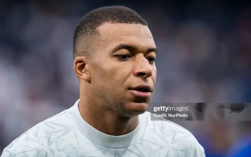 mbappe-choc-gian-nguoi-phap-e1731490803605