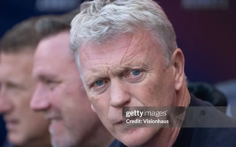 Moyes nghi ngờ cầu thủ MU đá ghế Ten Hag