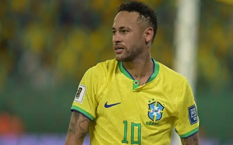 Neymar Jr - Huyền thoại bóng đá Brazil