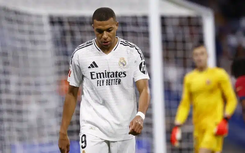 Tại Madrid, Mbappe nhận mức lương cơ bản 15 triệu Euro mỗi năm