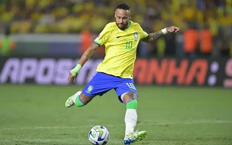 Những số áo Neymar lựa chọn đều có một ý nghĩa vô cùng đặc biệt