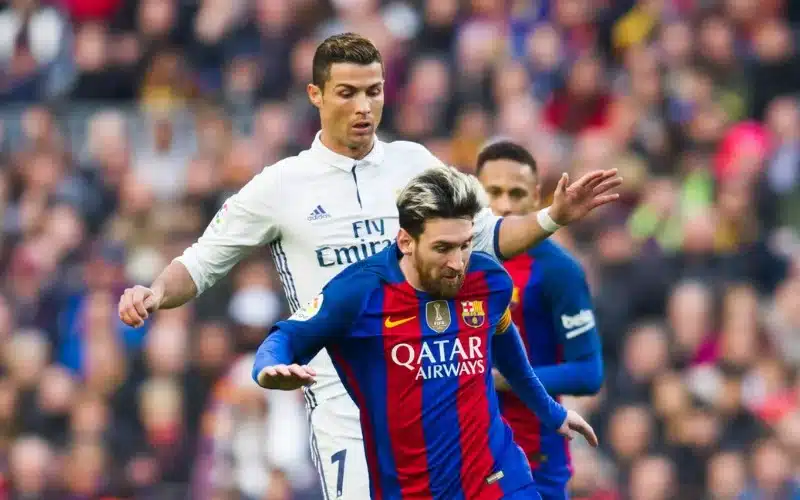 Phong cách chơi bóng của Messi và Ronaldo hoàn toàn khác nhau