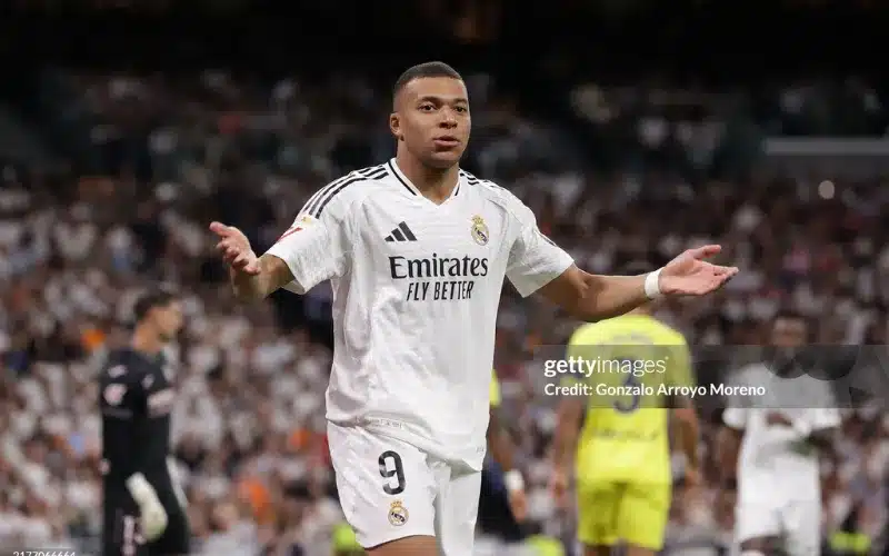 Mbappe chật vật trong màu áo Real Madrid.