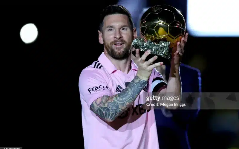 Messi đạt nhiều giải thưởng hơn Ronaldo trong năm 2024.