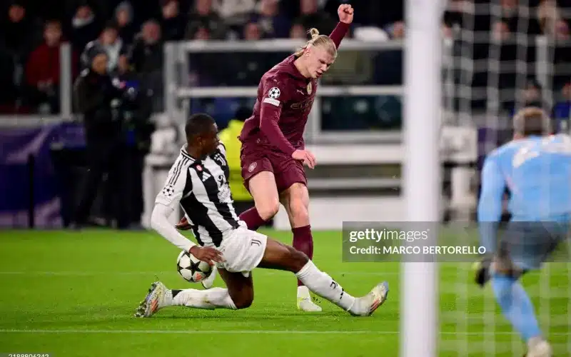 Haaland tịt ngòi trước Juventus.